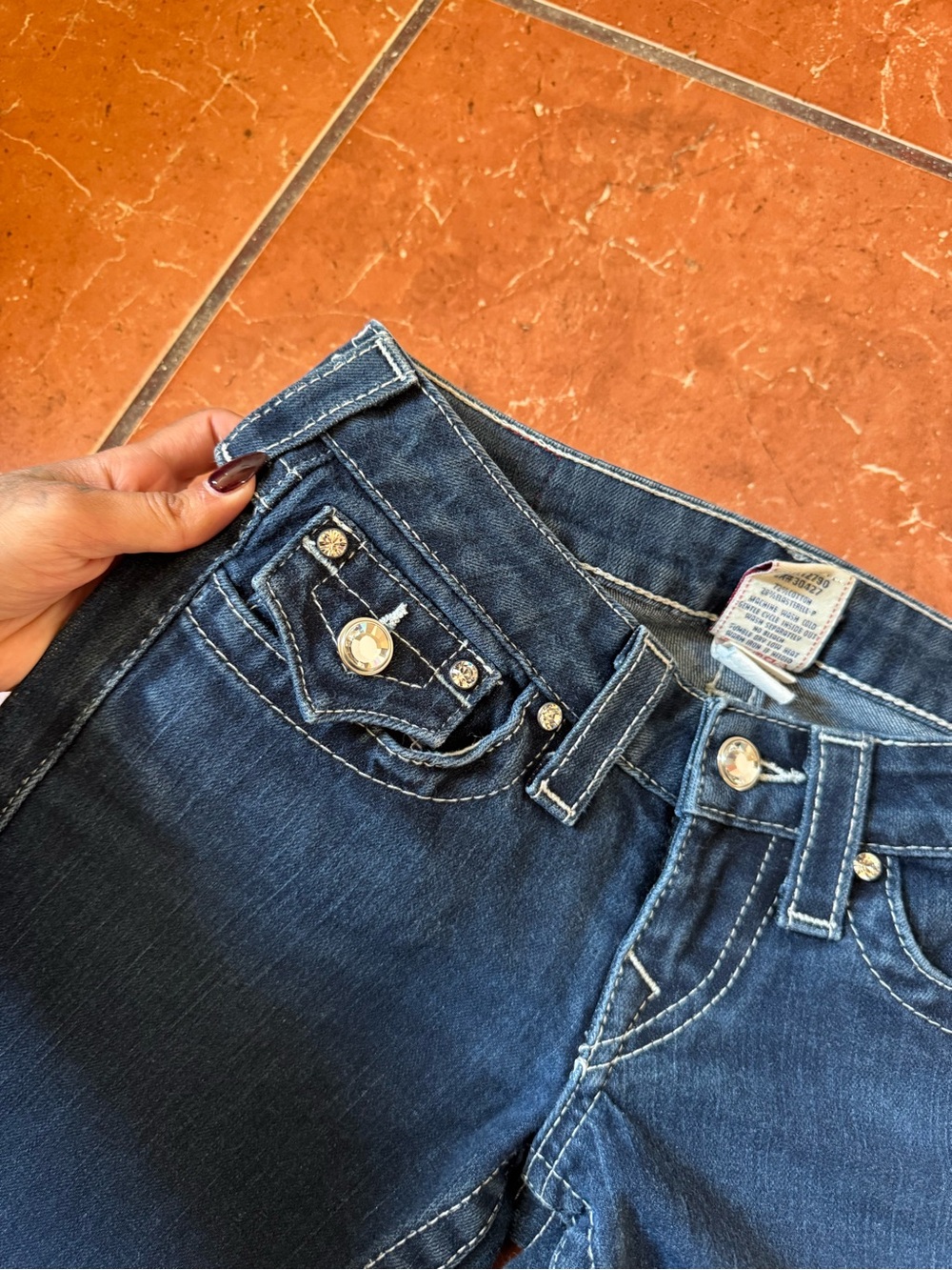 True Religion Dark Blue Flared Women's Jeans - Picture 5 of 10